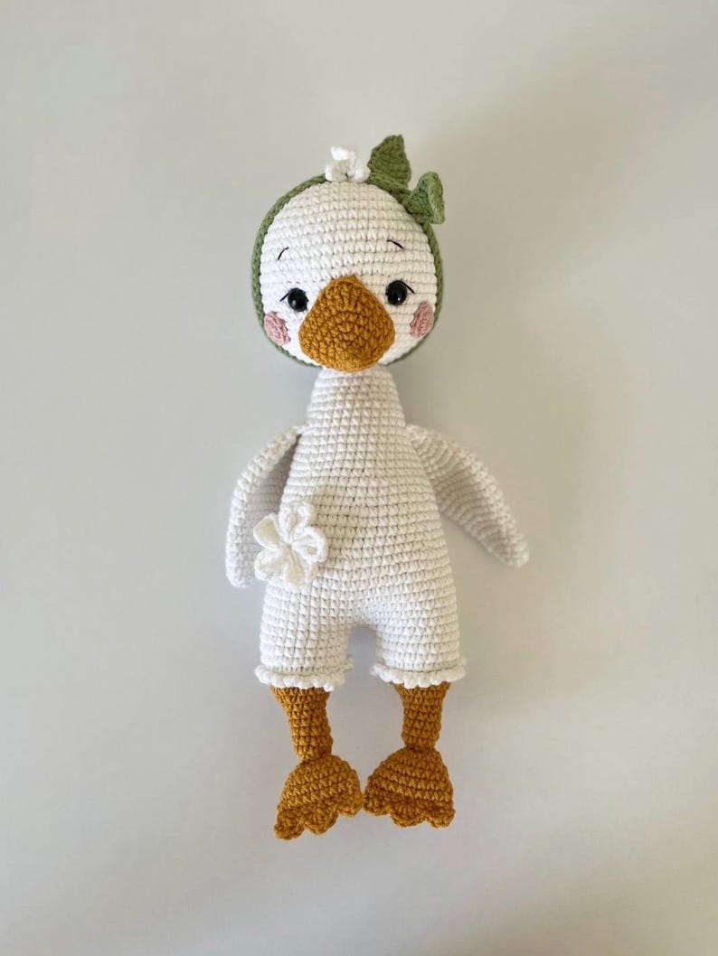 Handmade Crochet Goose – Soft Baby Gift Toy, Plush Nursery Decor